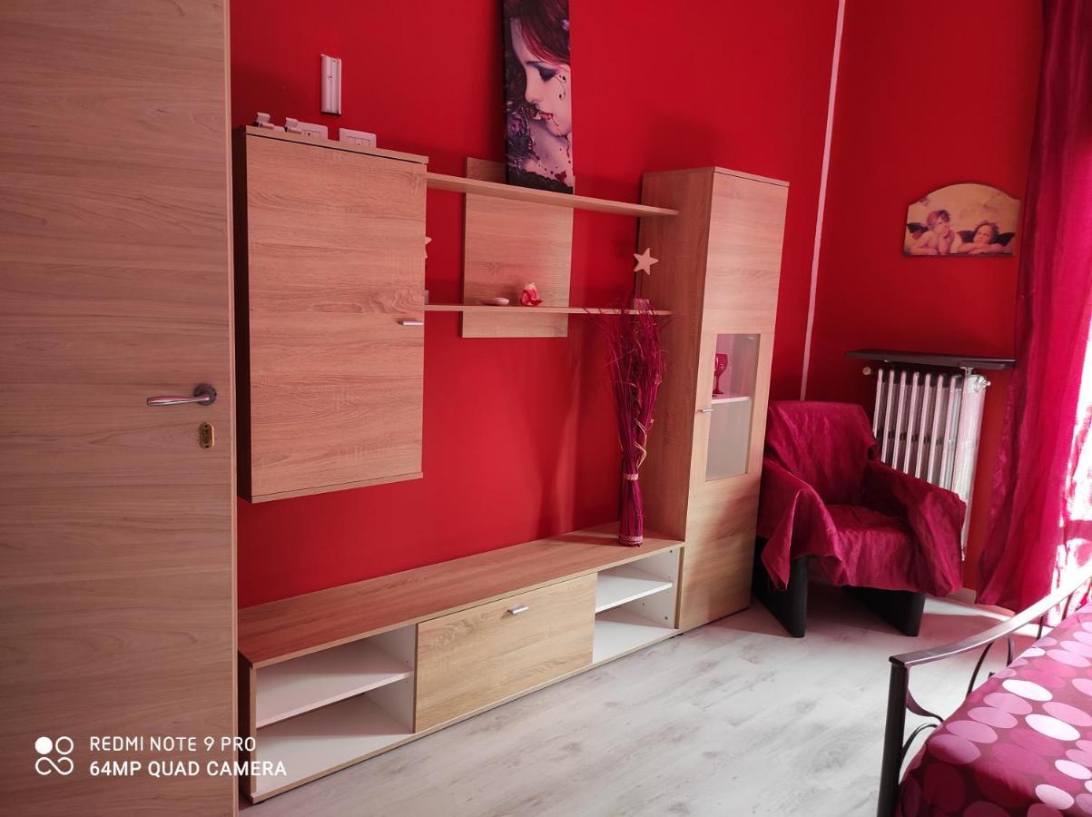 Beb Da Gaia E Giulio Bed & Breakfast Reno Di Leggiuno Exterior photo