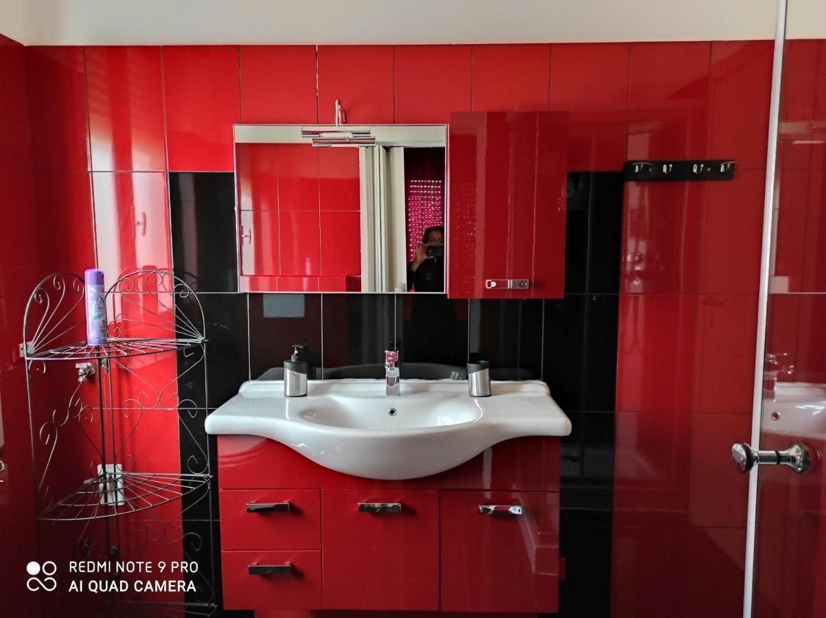 Beb Da Gaia E Giulio Bed & Breakfast Reno Di Leggiuno Exterior photo
