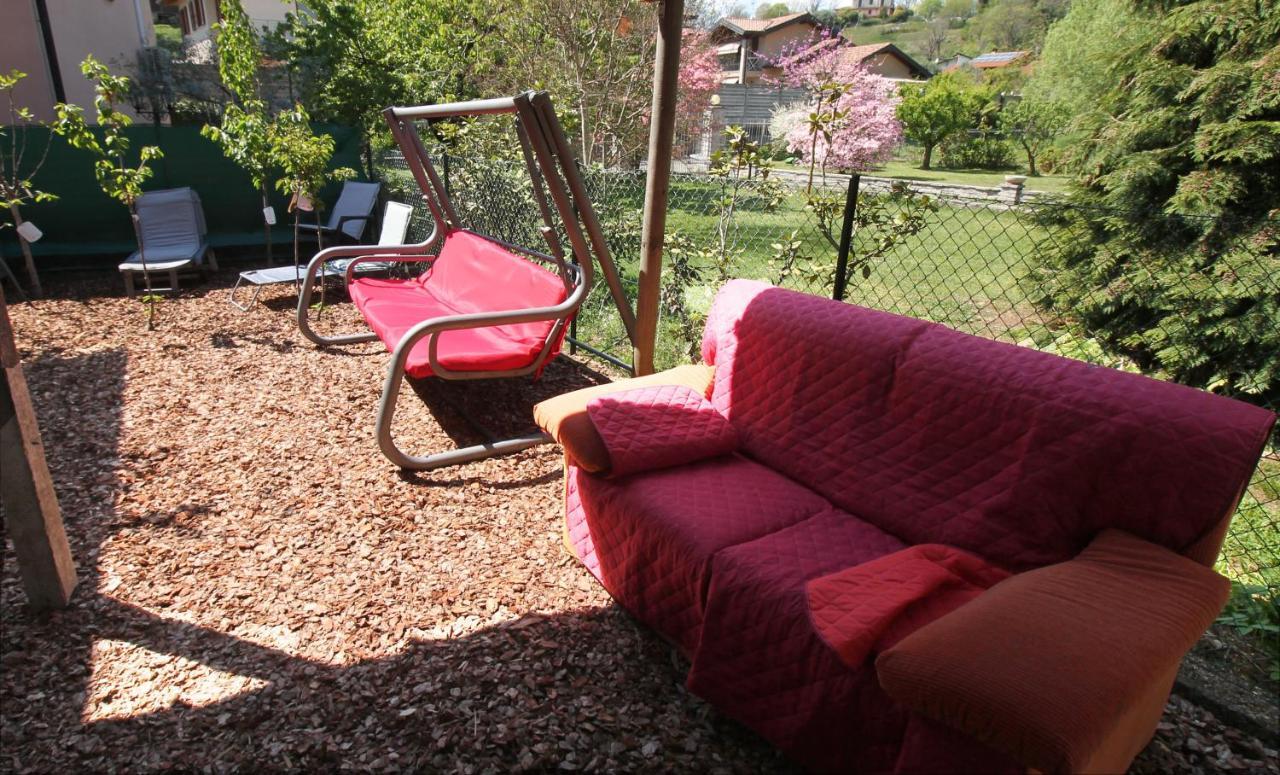 Beb Da Gaia E Giulio Bed & Breakfast Reno Di Leggiuno Exterior photo